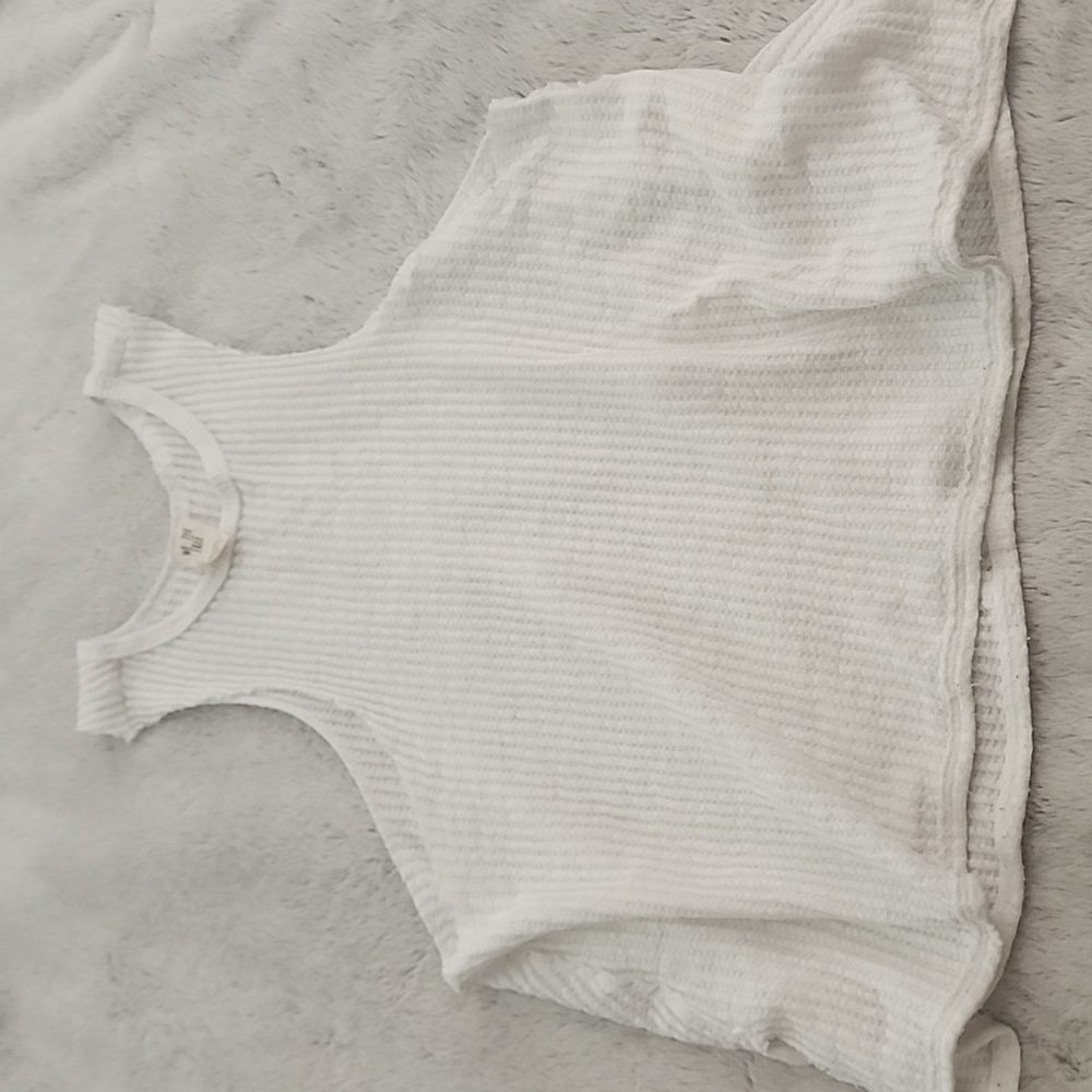 We The Free White Tank. Size: M